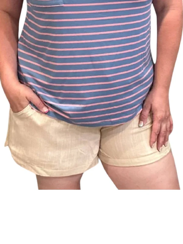 Effortlessly stylish outfits for the modern woman Dolphin With Side Pockets Shorts In Natural Effortlessly stylish outfits for the modern woman Dolphin With Side Pockets Shorts In Natural