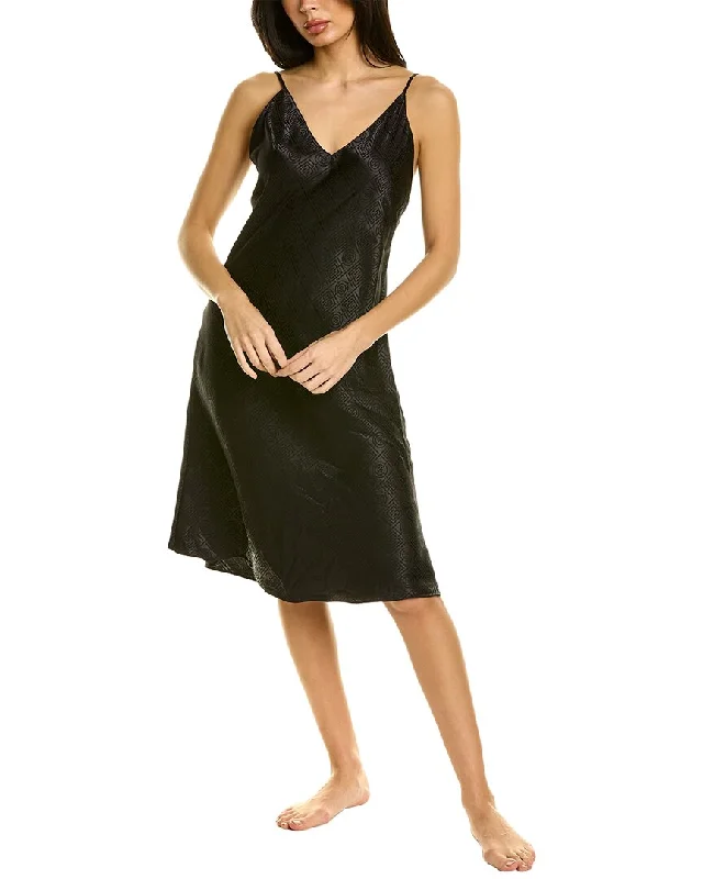 Refresh your wardrobe with high-quality women’s fashion   Natori Infinity Jacquard Slip Dress