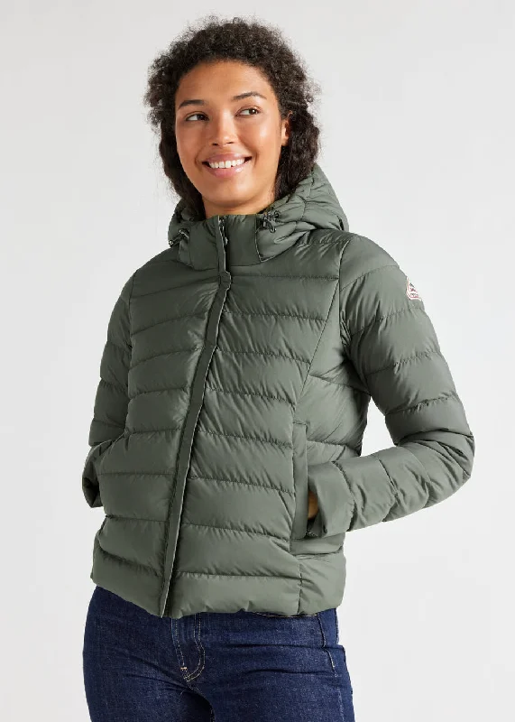 A perfect wardrobe for fashionable women Doudoune femme Pyrenex Spoutnic à capuche amovible Deep khaki A perfect wardrobe for fashionable women Doudoune femme Pyrenex Spoutnic à capuche amovible Deep khaki