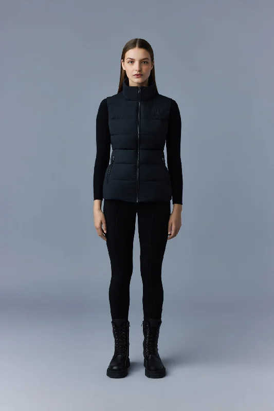 Trendsetting women’s clothing for fashion lovers   GISELA